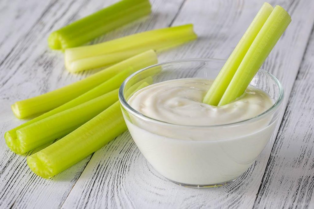 5 foods which help beat bloating