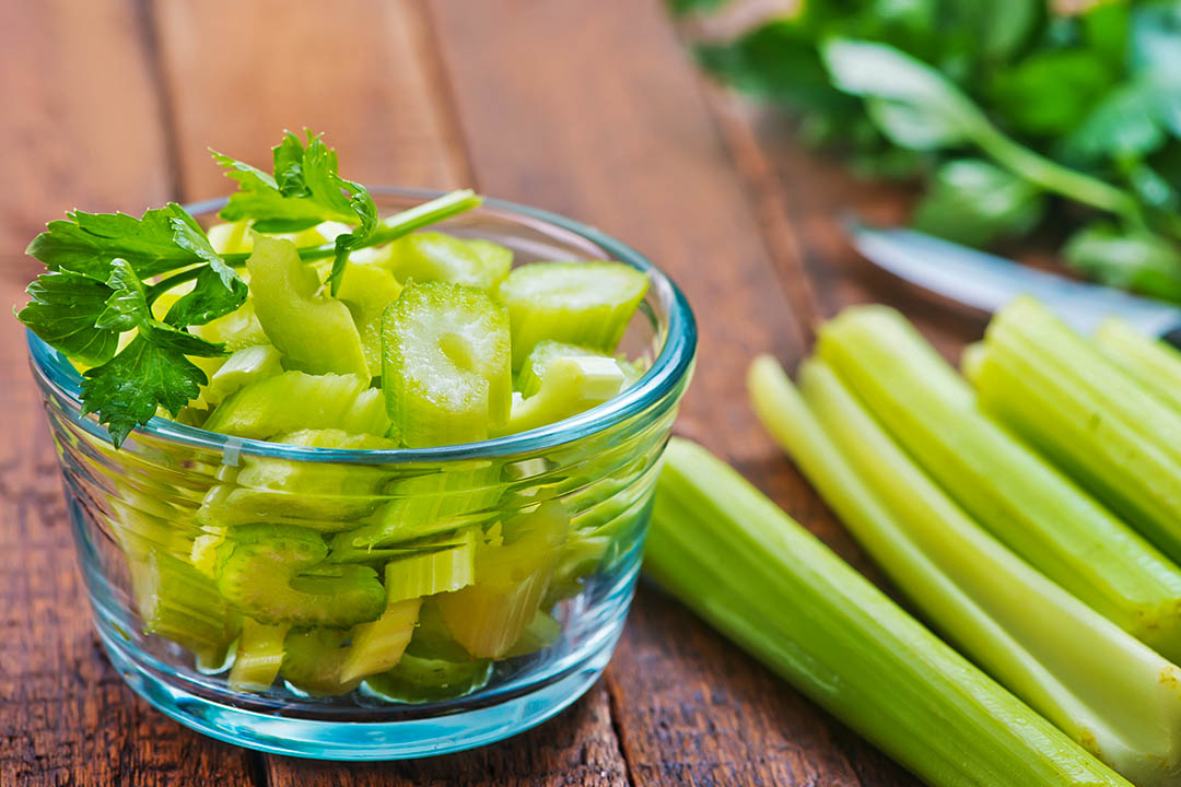 Picture of a bowl of chopped celery